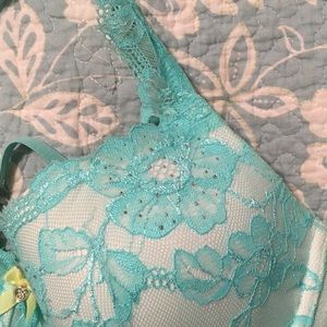 Victoria's Secret Intimates & Sleepwear - Victoria’s Secret lined-Demi lacy bustier Victoria's Secret Intimates & Sleepwear - Victoria’s Secret lined-Demi lacy bustier